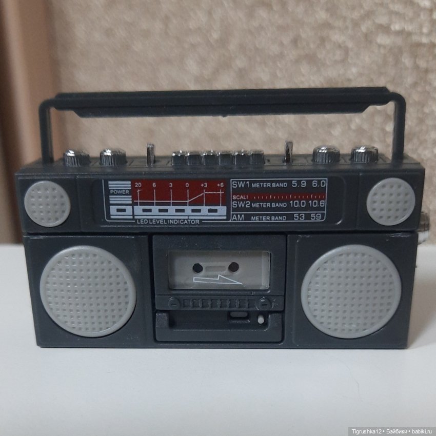 Магнитофон — Аксессуары для кукольных фотосессий (фото 2)