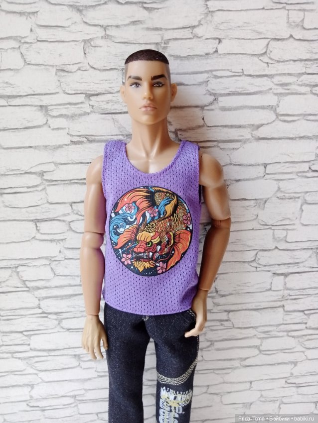 Майка с принтом на парня ИТ монарх Фр хомм monarch fr Homme Кен (фото 4)