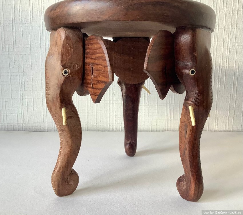 Антикварный индийский столик