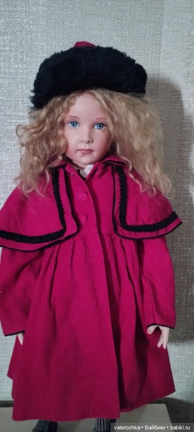 Пальто и шапочка для кукол Хелен Киш