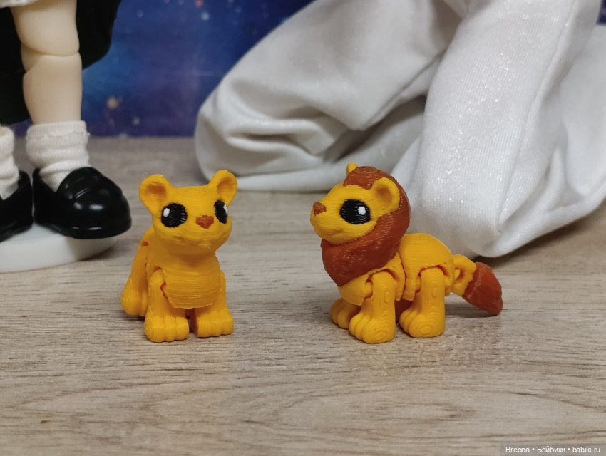 Микрозвери: львы, лев и львица (фото 2)