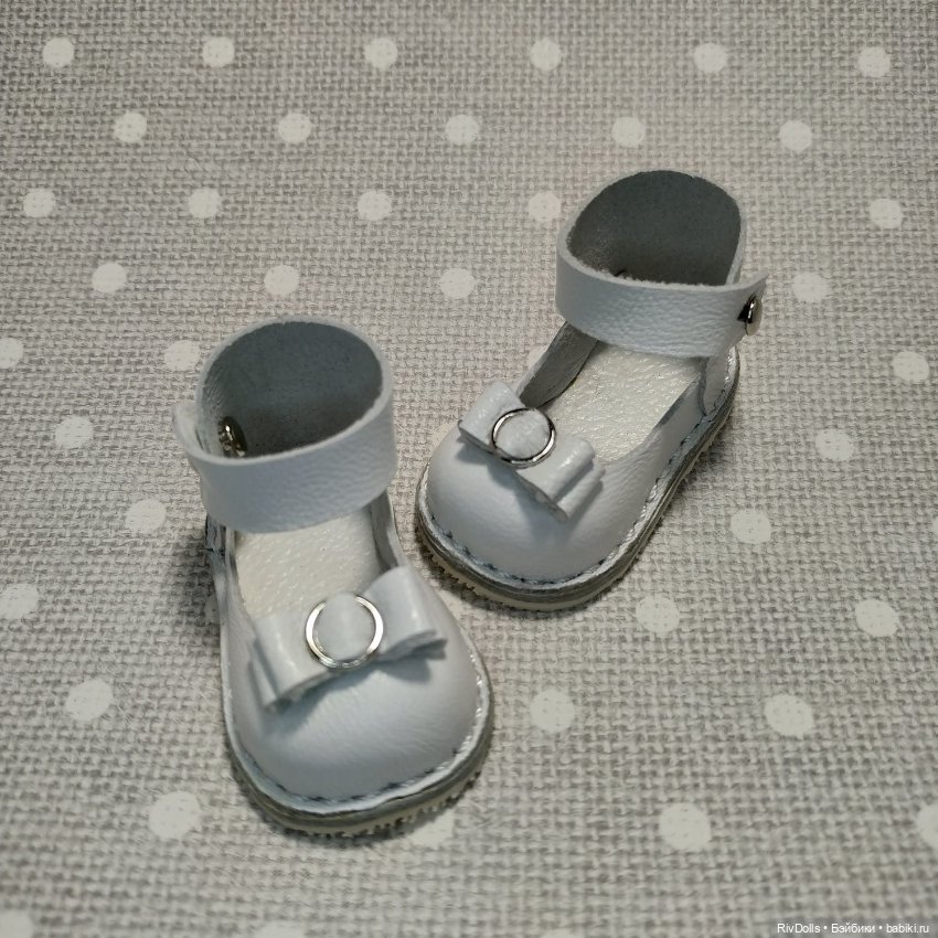Обувь для кукол Паола Рейна (Туфельки для куклы Paola Reina) Туфли белые (фото 2)
