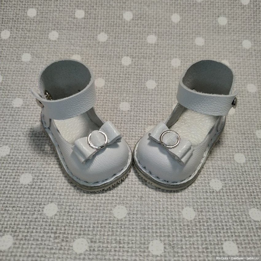 Обувь для кукол Паола Рейна (Туфельки для куклы Paola Reina) Туфли белые (фото 3)