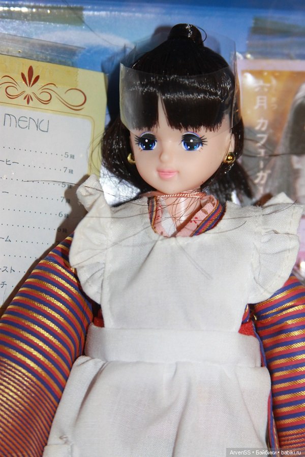 Марин Calendar Girls из серии 2002 Uniforms of History (June - Waitress) компании Такара (фото 6)