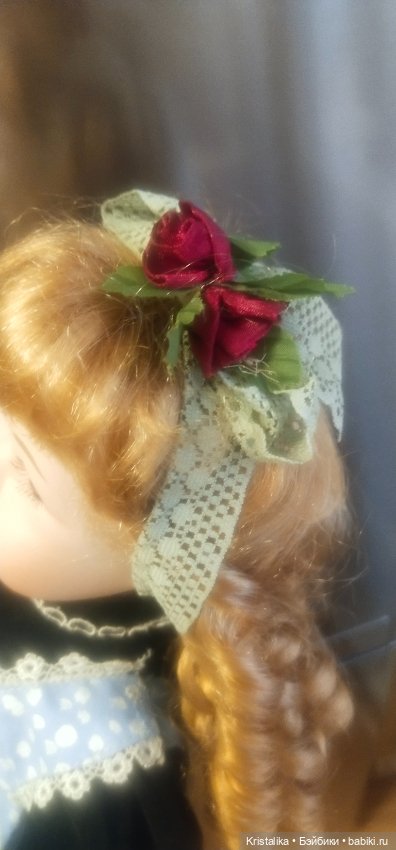 Винтажная фарфоровая кукла Anco 2001 с расписанным вручную фартуком (фото 4)