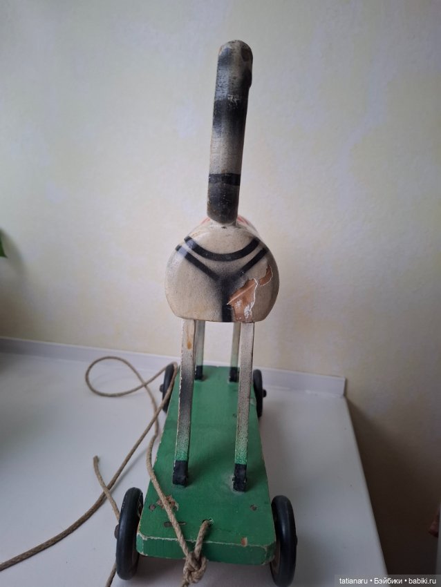 Старая винтажная деревянная лошадка 2 (фото 8)