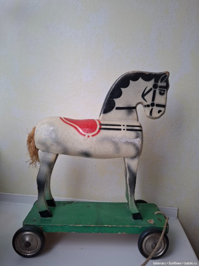Старая винтажная деревянная лошадка 2 (фото 2)