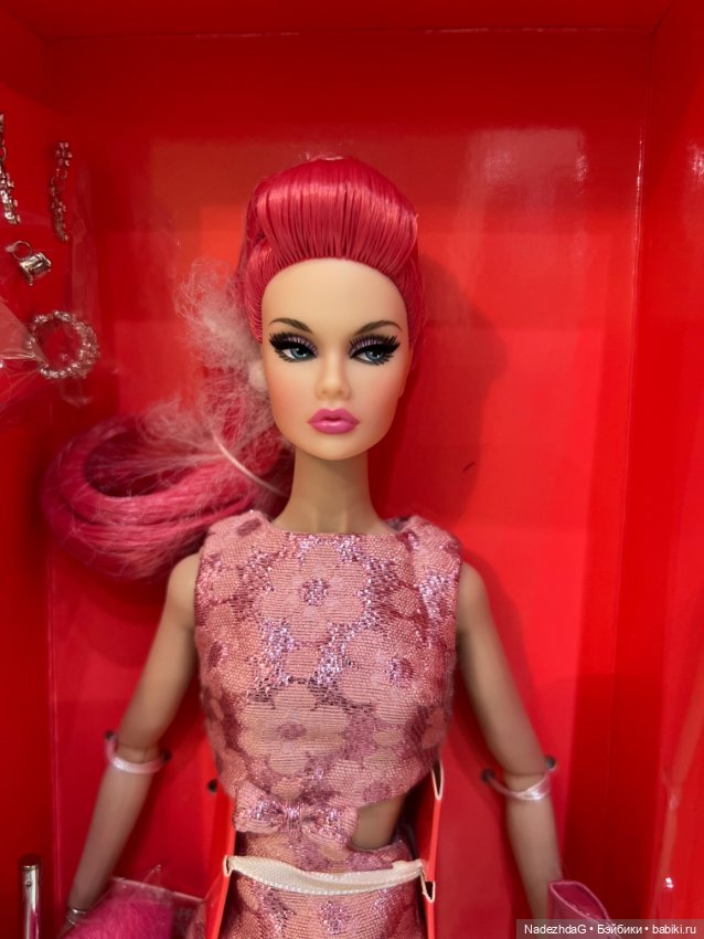 Poppy Parker Glamour Pink Integrity