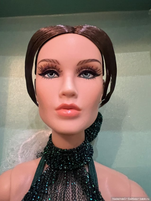 Амира, Amirah Majeed Emerald Allure (фото 5)