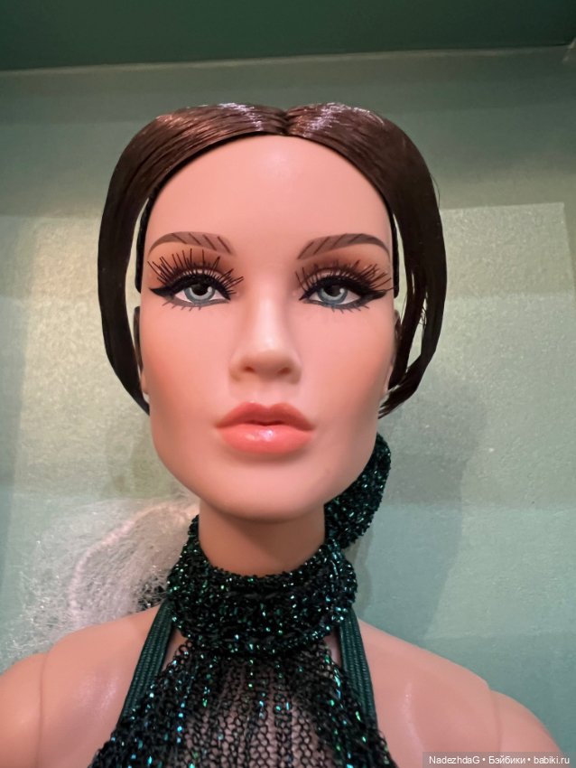 Амира, Amirah Majeed Emerald Allure (фото 4)