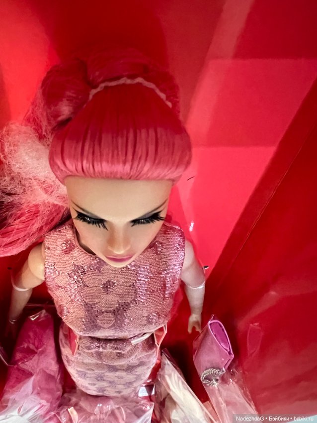 Poppy Parker Glamour Pink Integrity (фото 5)