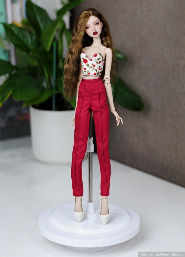 Комплекты для кукол сестер Поповых (Popovy Sisters) (фото 2)