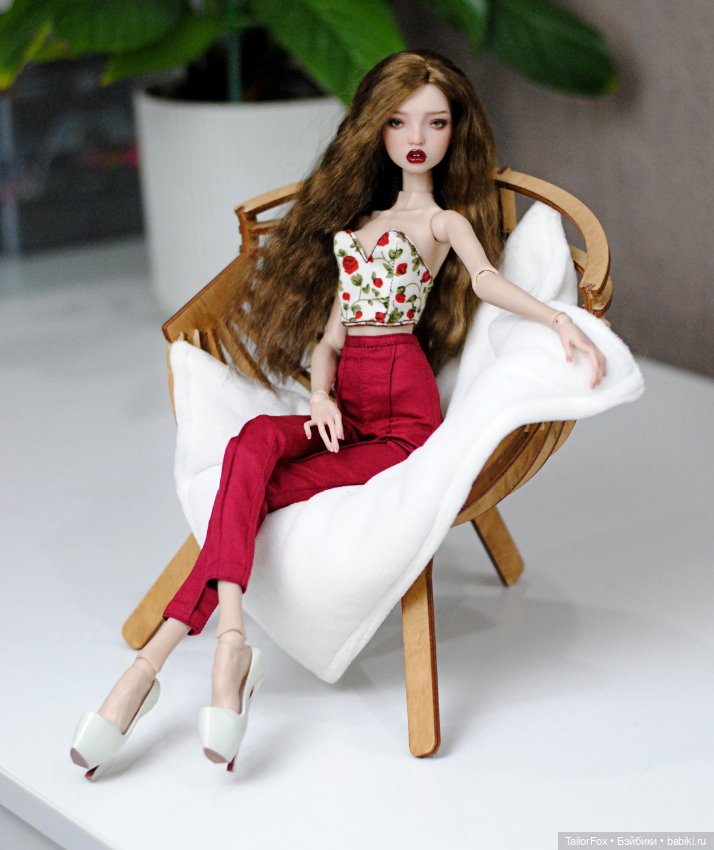 Комплекты для кукол сестер Поповых (Popovy Sisters)