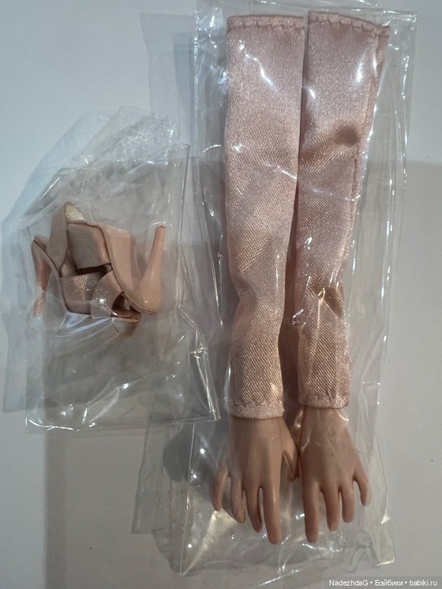 Обувь и перчатки Pink of Perfection Poppy Parker юбилейная (фото 4)