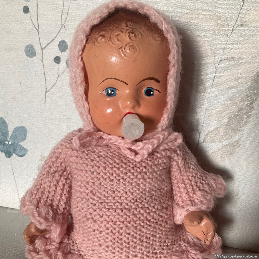 Девочка с соской — Антикварные куклы