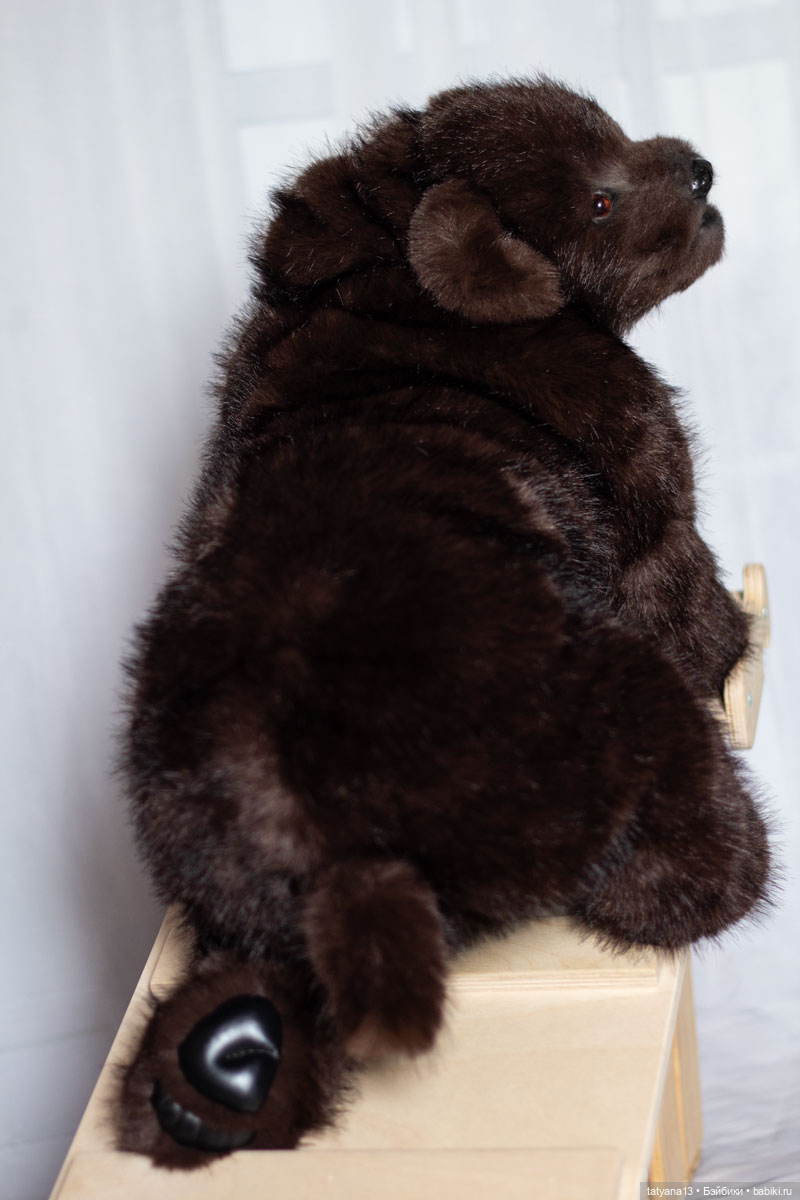 Реалистичный медвежонок Барни