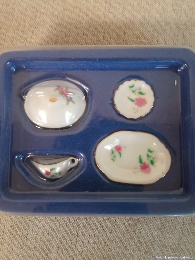 Кукольная миниатюра из коллекции Кукольный дом