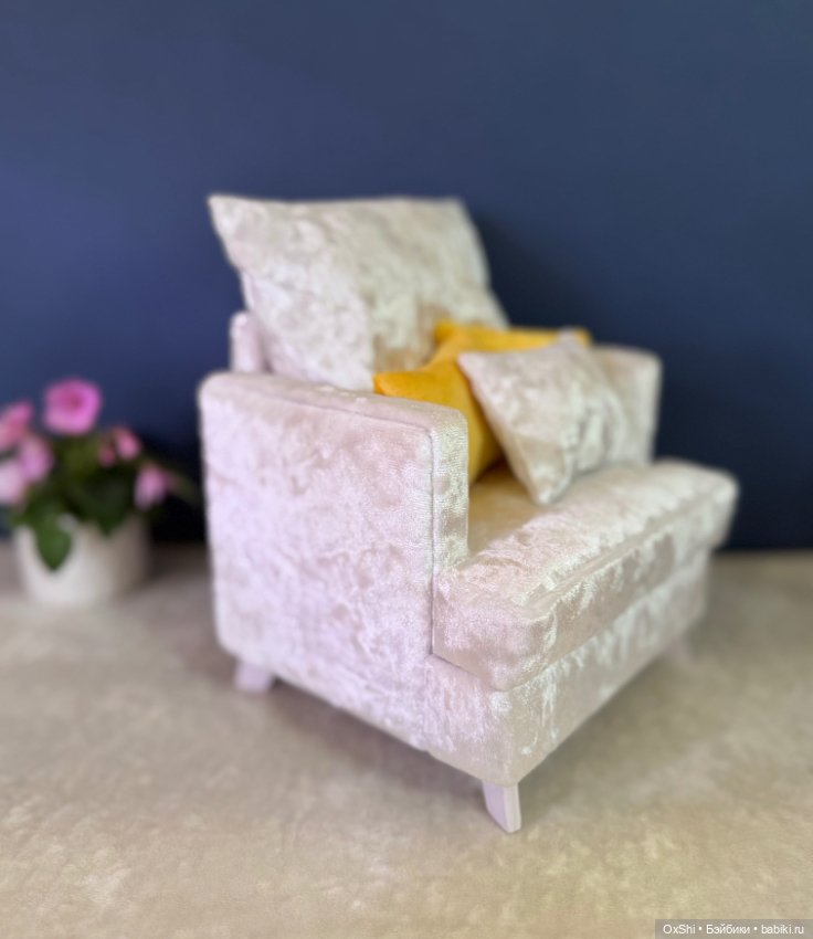 Кресло мягкое для кукол ростом 40 см (фото 3)