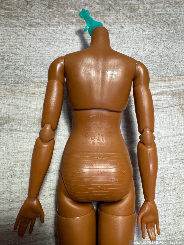 Тело Барби йоги "Безграничные движения" Бруклин. 2023 год (2)