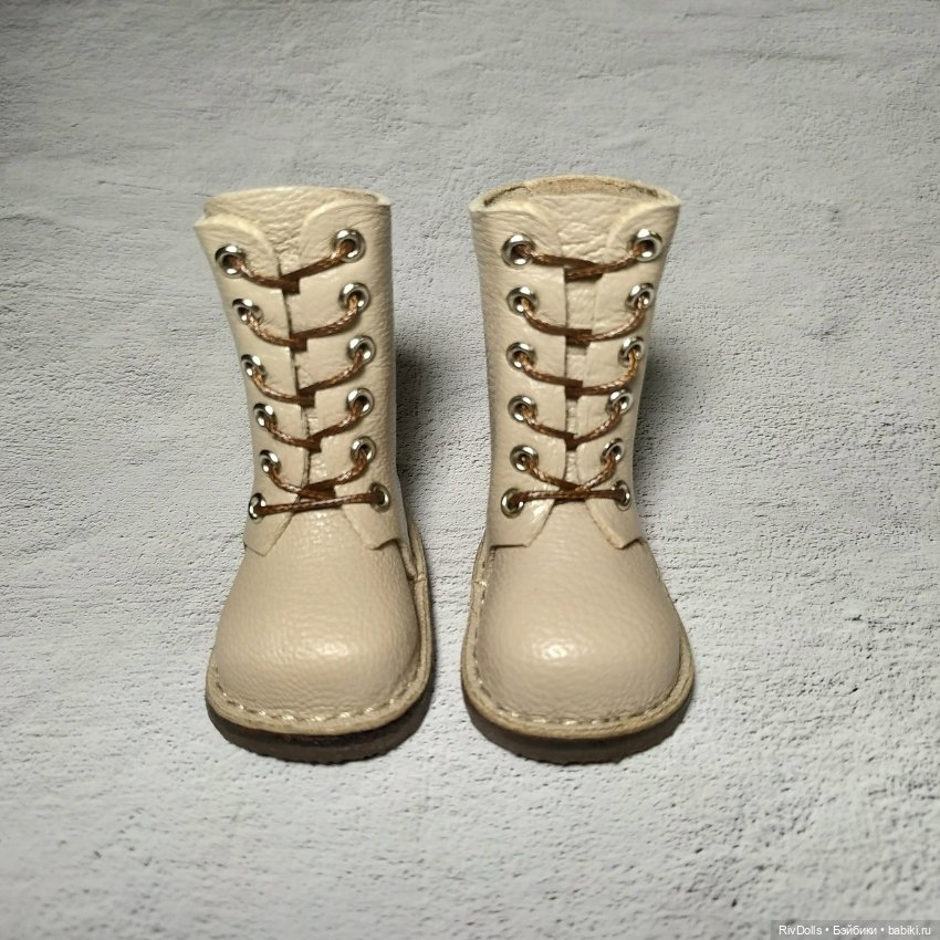 Обувь для кукол Паола Рейна (Сапожки для куклы Paola Reina) Сапоги бежевые (фото 2)