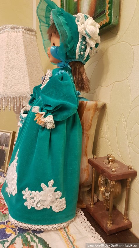 Прелестный бархатный набор одежды для антикварной и винтажной куколки (фото 4)