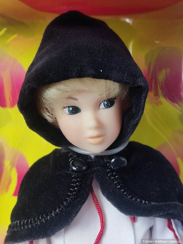 Momoko Doll Lovely Folklore (фото 2)