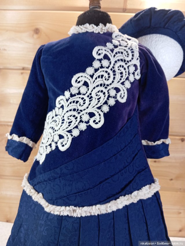 Платье и берет на антикварную или винтажную куклу ростом 66-70 см (фото 2)