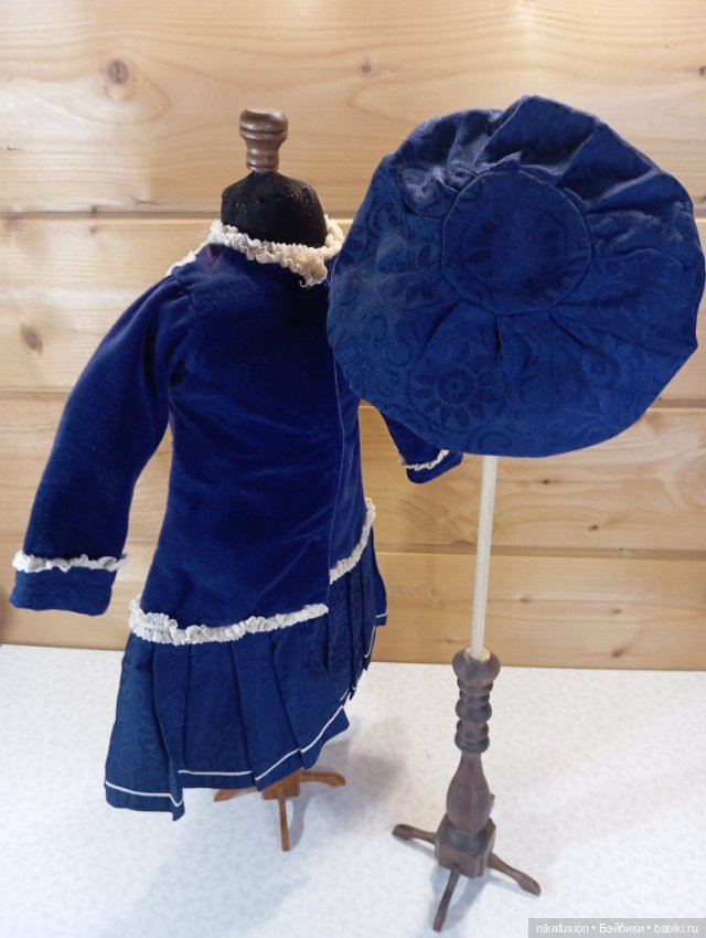 Платье и берет на антикварную или винтажную куклу ростом 66-70 см (фото 6)