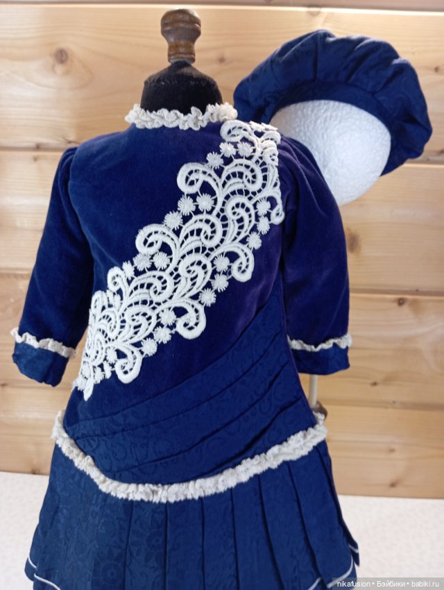 Платье и берет на антикварную или винтажную куклу ростом 66-70 см (фото 3)