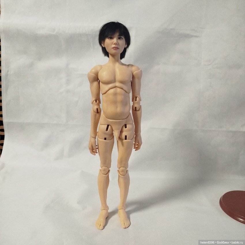 Продам мальчика корейца 33 см, голова миними Техён с подвижным телом в комплекте