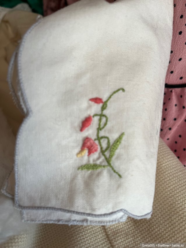 Антикварная сумочка из шелка и платочек с ручной вышивкой (фото 8)