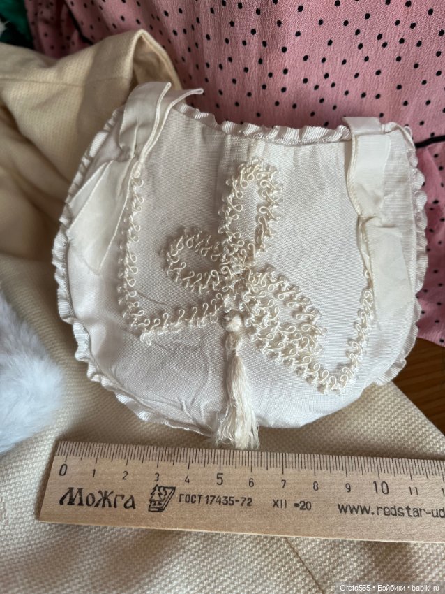 Антикварная сумочка из шелка и платочек с ручной вышивкой (фото 9)