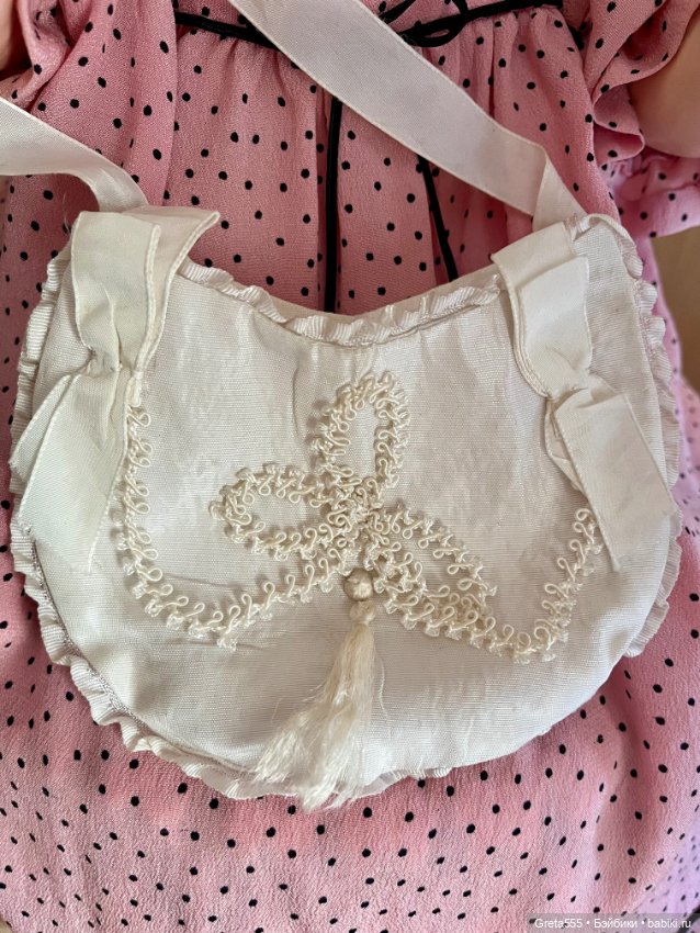 Антикварная сумочка из шелка и платочек с ручной вышивкой (фото 3)