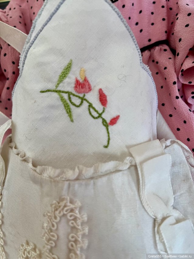 Антикварная сумочка из шелка и платочек с ручной вышивкой (фото 5)
