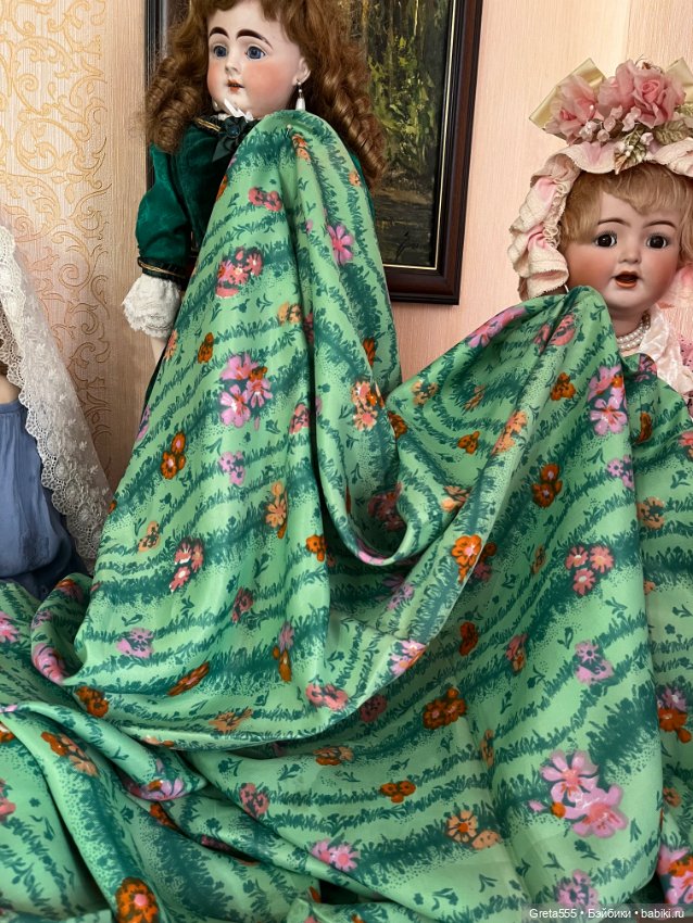 Новый отрез винтажного ацетатного шелка , 70/е годы , для пошива винтажным куклам (фото 2)