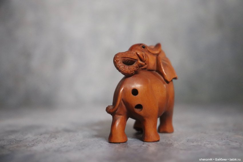 Нэцкэ "Оглянувшийся слон". Винтаж, более 50 лет (фото 3)