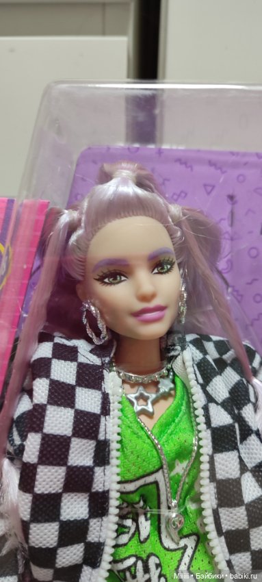 Барби Barbie Extra с лавандовыми волосами (фото 3)