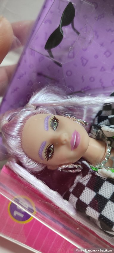 Барби Barbie Extra с лавандовыми волосами (фото 6)