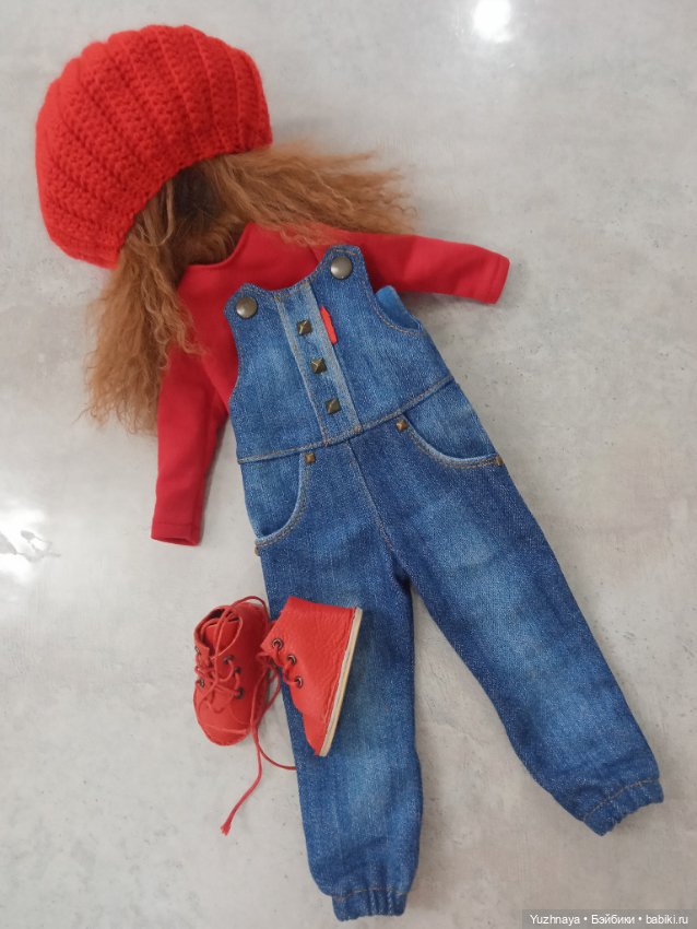 Полный аутфит с париком на Руби Рэд