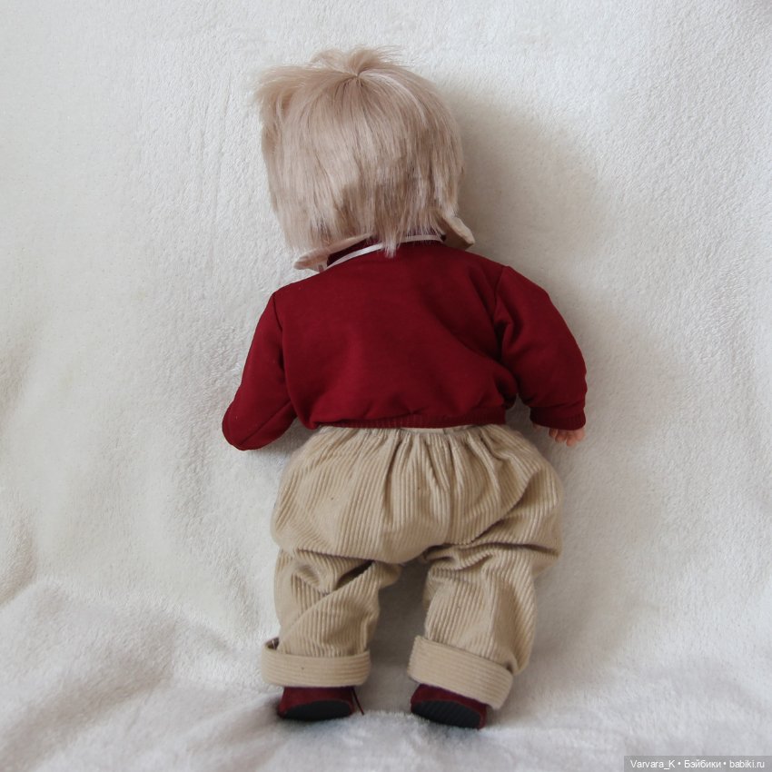 Мягконабивная кукла - мальчик Rauber Карл в красном, 33 см (фото 7)