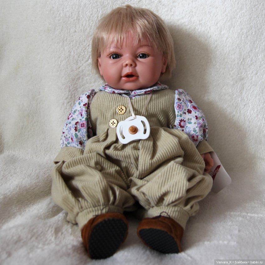 Мягконабивная кукла - мальчик Rauber Карл в бежевом, 33 см (фото 6)