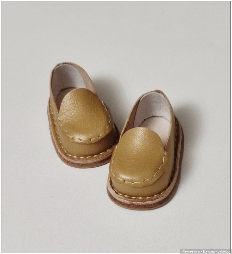 Обувь для кукол Paola Reina