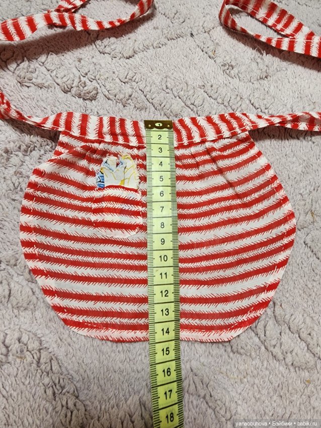 Разная кукольная винтажная одежда