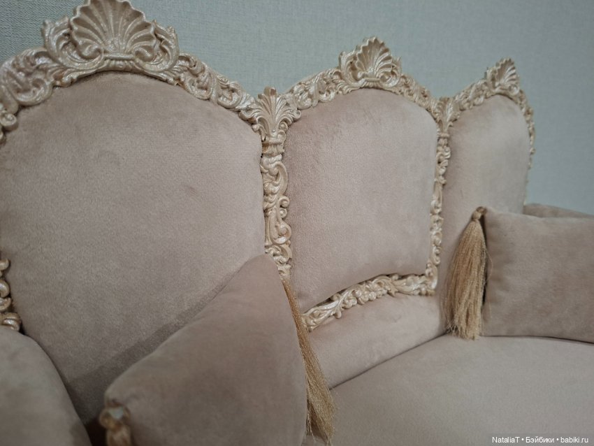 Диван с двумя подушками для кукол bjd 1/3 (фото 6)