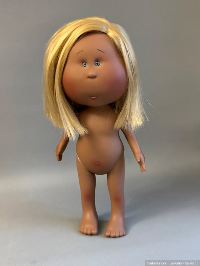Mia Nines d'Oni блондинка мулатка