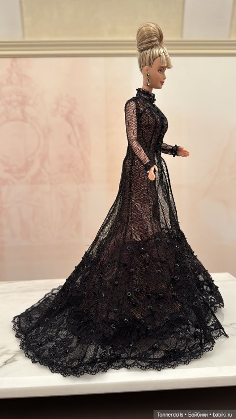 Кукла Барби коллекционная Чистая Прозрачная Иллюзия Barbie Nolan Miller Sheer Illusion Mattel (фото 3)