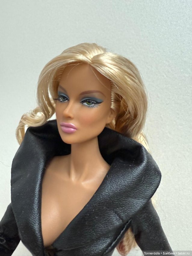 Кукла конвенционная Integrity Toys Даниа Зарр Неотразимая Exclusives Dania Zarr Irresistible FR 2013 (фото 3)