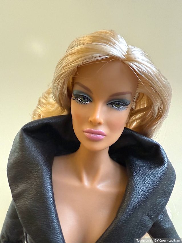 Кукла конвенционная Integrity Toys Даниа Зарр Неотразимая Exclusives Dania Zarr Irresistible FR 2013