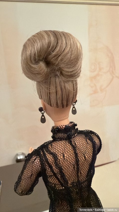Кукла Барби коллекционная Чистая Прозрачная Иллюзия Barbie Nolan Miller Sheer Illusion Mattel