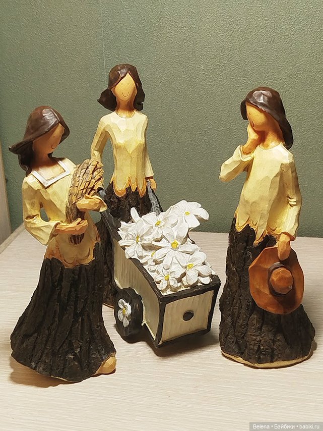 Три прелестные синьориты — Статуэтки